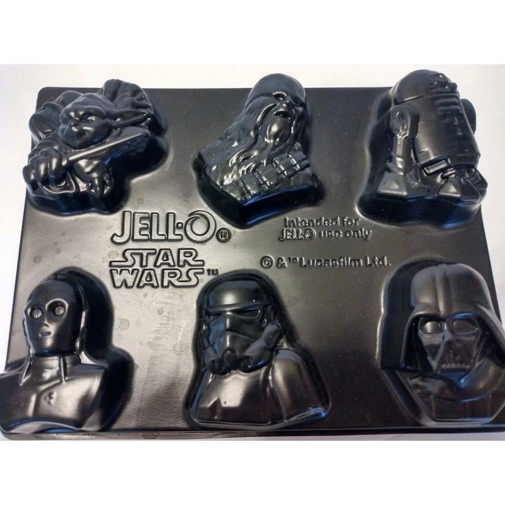 2 Star Wars Jell-O Jigglers Molds Yoda Chewbacca R2D2 C3P0 Darth Vader Jello